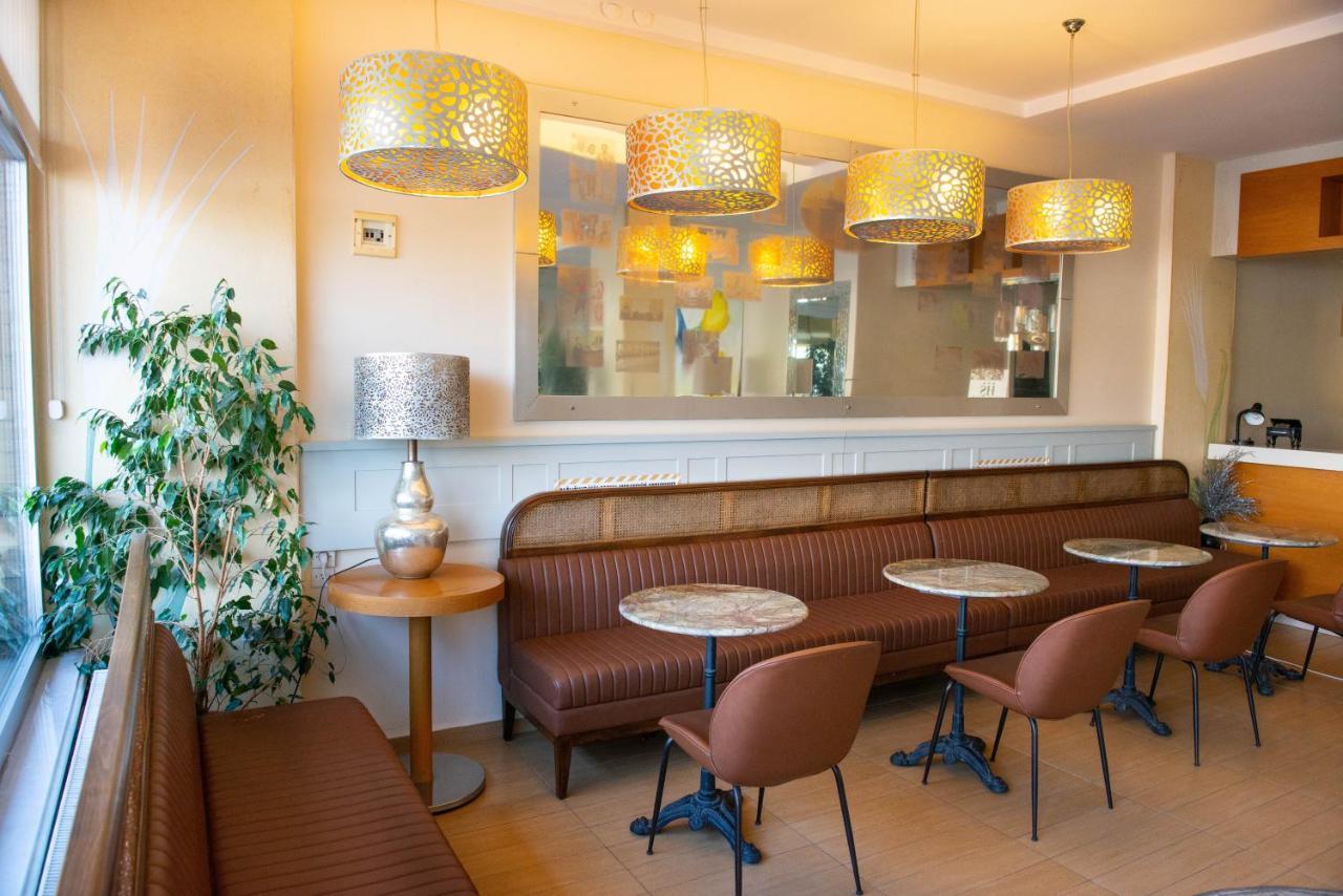 אודיירן Hotel Simsek מראה חיצוני תמונה