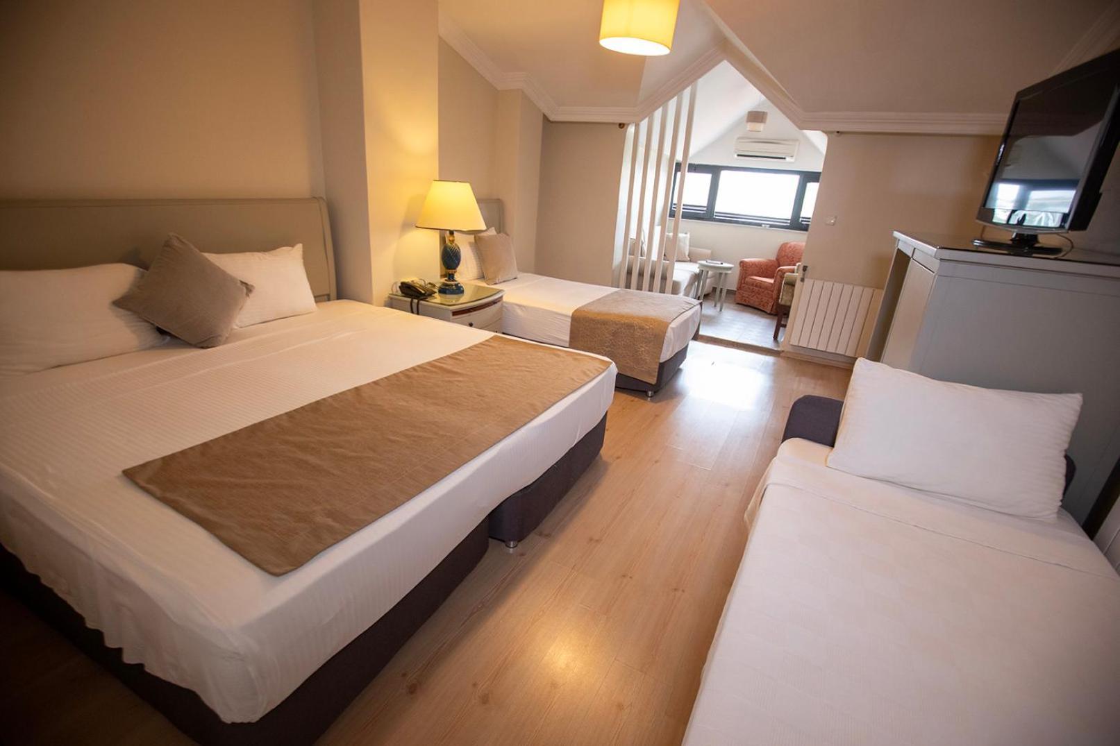 אודיירן Hotel Simsek מראה חיצוני תמונה